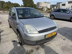 Grijs Gebruikt 2003 Ford Fiesta Celebration Hatchback | € 240 (Super prijs)