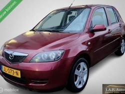 Rood Gebruikt 2006 Mazda 2 Exclusive MPV | € 1.999 (Eerlijke prijs)
