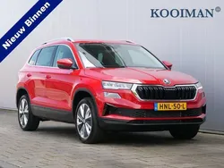 Rood Gebruikt 2024 Skoda Karoq Business Line SUV | € 35.950 (Eerlijke prijs)
