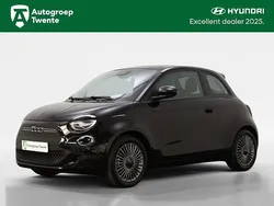 Zwart Gebruikt 2022 Fiat 500e Icon Hatchback | € 16.950 (Goede deal)