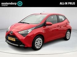 Rood Gebruikt 2020 Toyota Aygo X-play Hatchback | € 11.950 (Eerlijke prijs)
