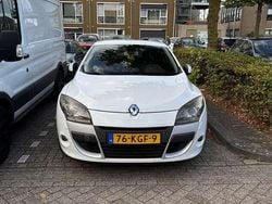 Wit Gebruikt 2009 Renault Mégane Coupé Dynamique Coupé | € 4.950 (Eerlijke prijs)