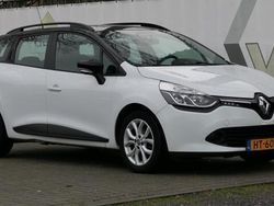 Wit, andere lak Gebruikt 2015 Renault Clio GrandTour Expression Stationwagen | € 9.900 (Duur)
