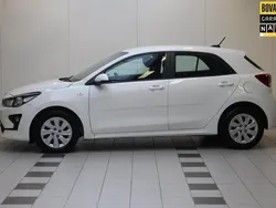 Wit Gebruikt 2021 Kia Rio Comfort Hatchback | € 14.950