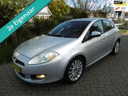 Grijs Gebruikt 2009 Fiat Bravo Hatchback | € 3.145 (Eerlijke prijs)