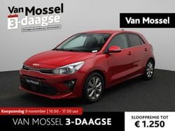 Rood Gebruikt 2022 Kia Rio Hatchback | € 15.900 (Eerlijke prijs)