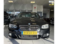 Zwart, metallic lak Gebruikt 2013 BMW 325 M Sport Coupé | € 17.900 (Eerlijke prijs)