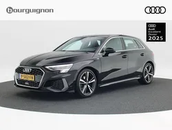 Zwart Gebruikt 2022 Audi A3 Sportback S-Line Hatchback | € 26.850 (Eerlijke prijs)