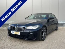 Zwart Gebruikt 2020 BMW 520 Executive Sedan | € 30.950 (Eerlijke prijs)