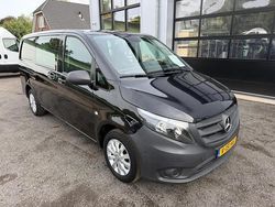 Zwart (metallic) Gebruikt 2018 Mercedes Vito Sedan | € 22.950 (Duur)