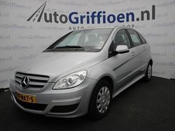 Grijs Gebruikt 2010 Mercedes B160 MPV | € 4.790 (Goede deal)