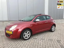 Rood Gebruikt 2010 Alfa Romeo MiTo Distinctive Hatchback | € 1.250 (Super prijs)