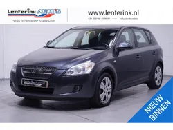 Grijs Gebruikt 2009 Kia Ceed 2 MPV | € 2.750 (Eerlijke prijs)