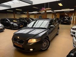 Grijs Gebruikt 2009 Volvo V50 Summum Stationwagen | € 5.950 (Iets duurder)