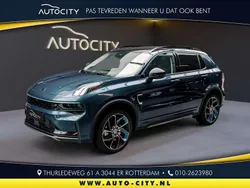 Blauw, metallic lak Gebruikt 2023 Lynk & Co 01 SUV | € 26.950 (Eerlijke prijs)