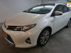Wit Gebruikt 2013 Toyota Auris Touring Sports Stationwagen | € 99.999