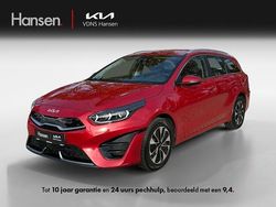 Rood Gebruikt 2023 Kia Ceed Hatchback | € 23.945 (Eerlijke prijs)