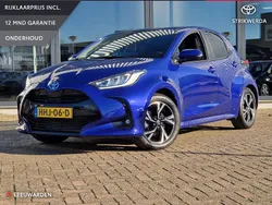 Blauw Gebruikt 2024 Toyota Yaris Hybrid Edition Hatchback | € 24.950 (Eerlijke prijs)