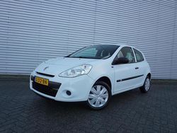 Hatchback Gebruikt 2012 Renault Clio IV Night&Day Hatchback | € 4.950 (Eerlijke prijs)