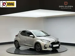 Grijs Gebruikt 2022 Toyota Yaris Hybrid Hatchback | € 16.830 (Super prijs)