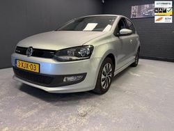 Grijs Gebruikt 2014 VW Polo Hatchback | € 6.999 (Eerlijke prijs)