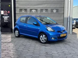 Blauw Gebruikt 2009 Toyota Aygo Hatchback | € 3.475 (Eerlijke prijs)