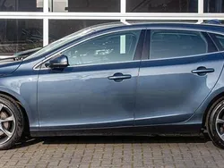 Hatchback Gebruikt 2017 Volvo V40 Inscription Stationwagen | € 15.950 (Eerlijke prijs)
