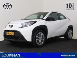 Wit Gebruikt 2025 Toyota Aygo Play Hatchback | € 17.800 (Eerlijke prijs)