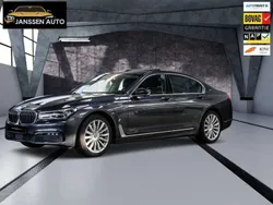 Grijs, metallic lak Gebruikt 2017 BMW 740 Executive Sedan | € 32.950 (Super prijs)