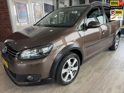 Bruin Gebruikt 2011 VW Touran Cross MPV | € 9.250