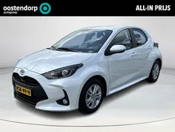 Wit Gebruikt 2024 Toyota Yaris Hybrid Active Hatchback | € 23.945 (Eerlijke prijs)
