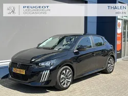 Zwart Nieuw 2025 Peugeot 208 Style Hatchback | € 23.450 (Iets duurder)