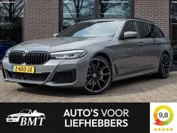Grijs Gebruikt 2021 BMW 530 Executive Stationwagen | € 36.950 (Eerlijke prijs)