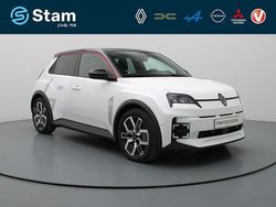 Wit Gebruikt 2024 Renault R5 Komfort Hatchback | € 29.490 (Eerlijke prijs)