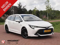 Wit Gebruikt 2021 Toyota Corolla Style Stationwagen | € 23.490 (Eerlijke prijs)