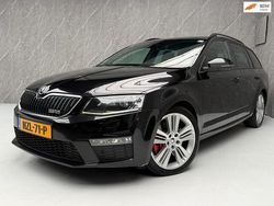 Zwart Gebruikt 2017 Skoda Octavia RS Stationwagen | € 12.950 (Super prijs)