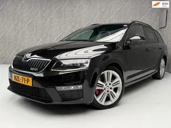 Zwart Gebruikt 2017 Skoda Octavia RS Stationwagen | € 12.950 (Goede deal)