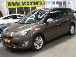 Bruin Gebruikt 2010 Renault Grand Scénic III MPV | € 2.744 (Goede deal)