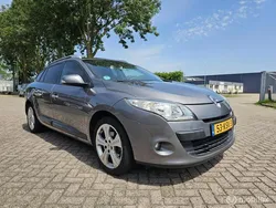 Grijs Gebruikt 2010 Renault Mégane GrandTour Dynamique Stationwagen | € 2.599 (Eerlijke prijs)