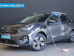 Grijs Gebruikt 2021 Kia Niro SUV | € 25.995 (Eerlijke prijs)