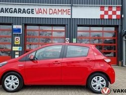 Rood Gebruikt 2019 Toyota Yaris Active Hatchback | € 13.450 (Goede deal)