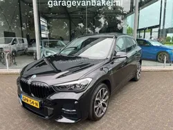 Zwart Gebruikt 2021 BMW X1 M Sport SUV | € 30.950 (Eerlijke prijs)