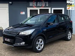 Zwart Gebruikt 2015 Ford Kuga Trend SUV | € 9.944 (Eerlijke prijs)