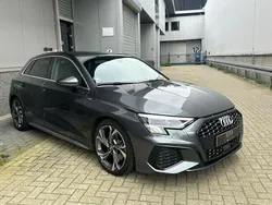 Grijs, metallic lak Gebruikt 2020 Audi A3 Sportback S-Line Hatchback | € 28.999 (Eerlijke prijs)