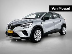 Grijs Gebruikt 2023 Renault Captur Evolution SUV | € 20.435 (Eerlijke prijs)
