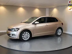 Oranje Gebruikt 2018 VW Polo Highline Hatchback | € 14.940 (Eerlijke prijs)