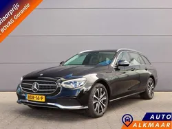 Zwart, metallic lak Gebruikt 2021 Mercedes E300 Avantgarde Stationwagen | € 39.900 (Goede deal)