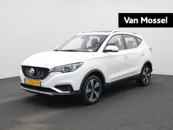 Wit Gebruikt 2021 MG ZS Luxury Sedan | € 14.945 (Super prijs)
