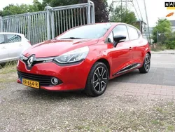 Rood Gebruikt 2016 Renault Clio IV Expression Hatchback | € 7.950 (Goede deal)