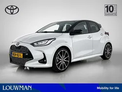 Wit Gebruikt 2023 Toyota Yaris Hybrid Sport Hatchback | € 27.445 (Eerlijke prijs)